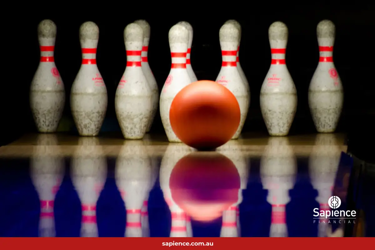 10 pin bowling alley and bowling ball