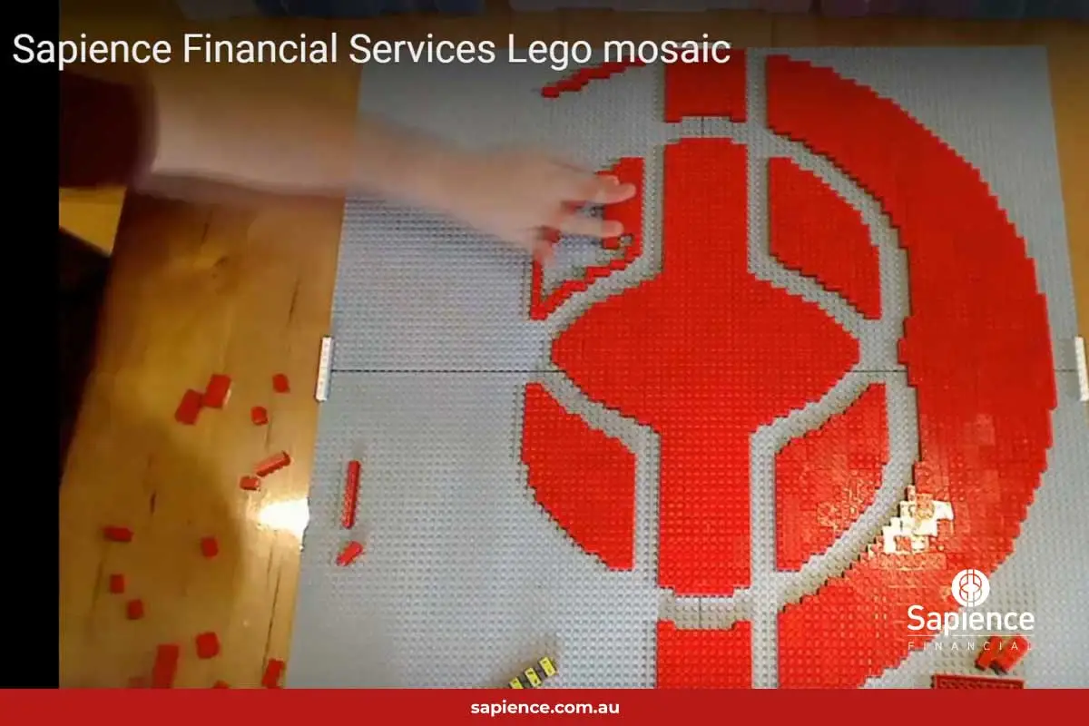 fun time lapse video of LEGO construction